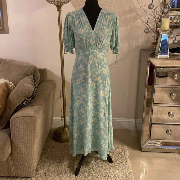 Faithfull the brand maxi dress size 4 - Picture 2 of 6